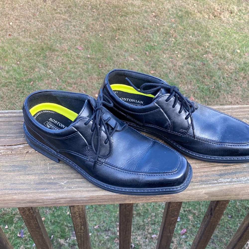 Bostonian Commonwealth Men’s Black Lace-up Dress Shoes